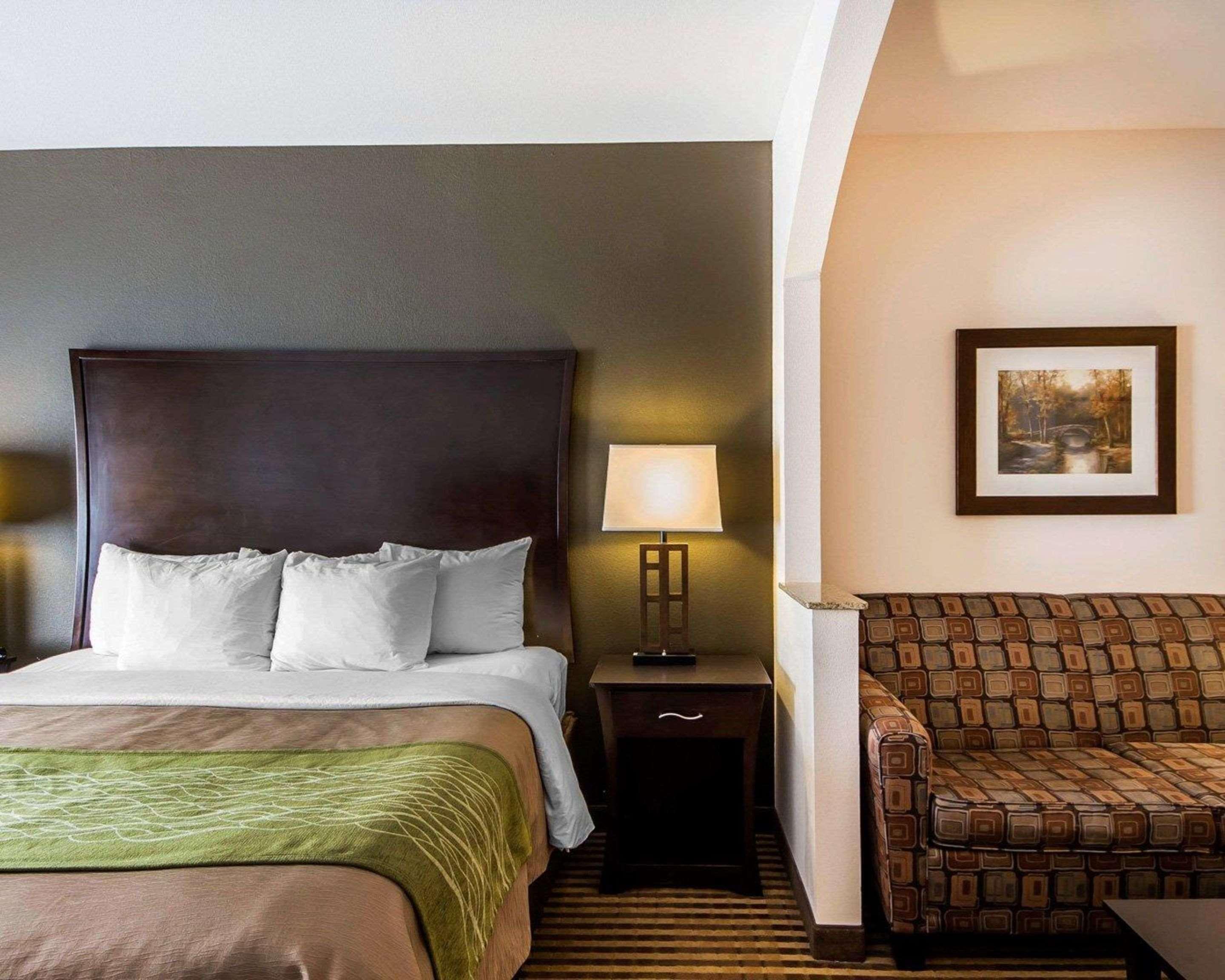 Comfort Inn & Suites Alva Bagian luar foto