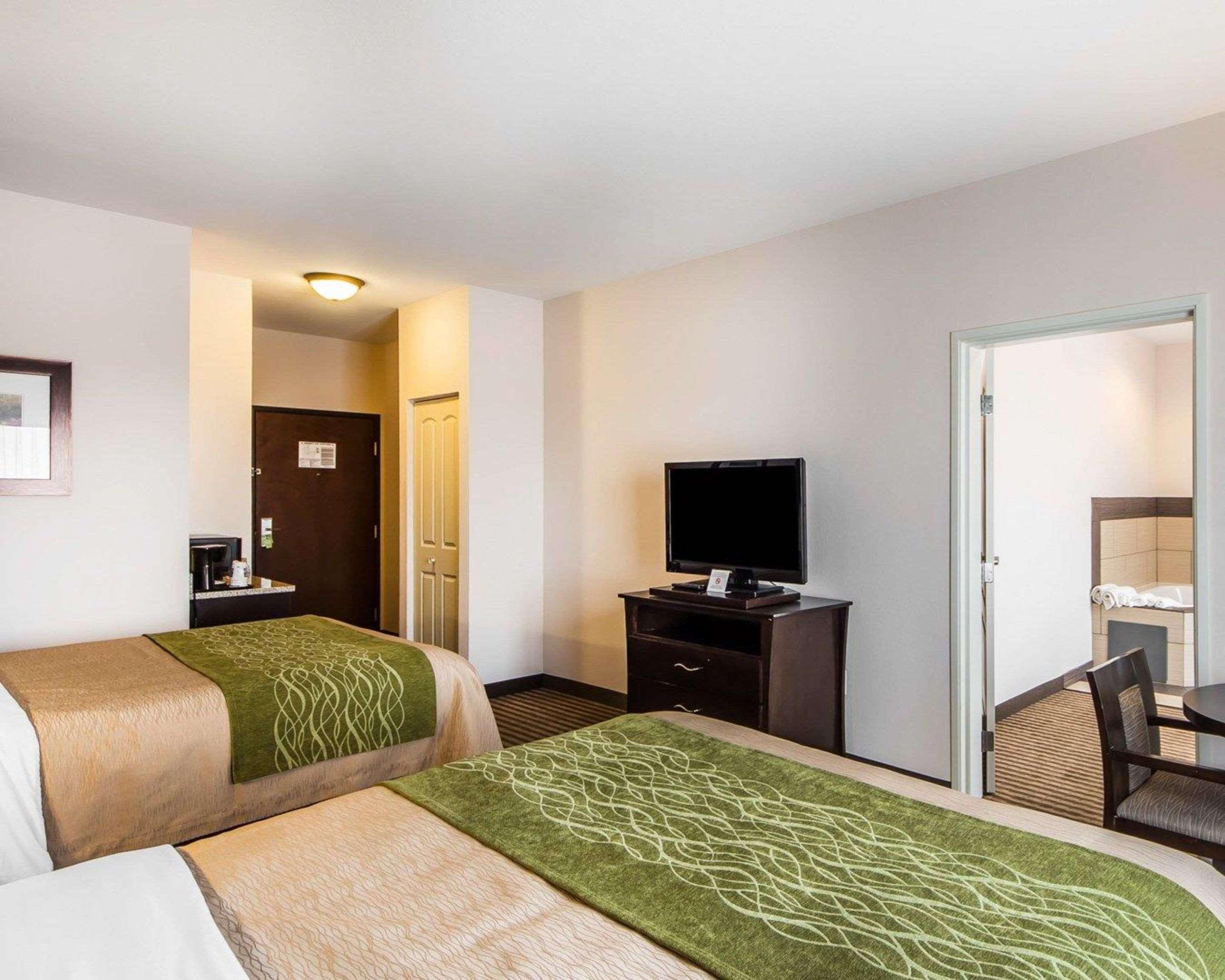 Comfort Inn & Suites Alva Bagian luar foto
