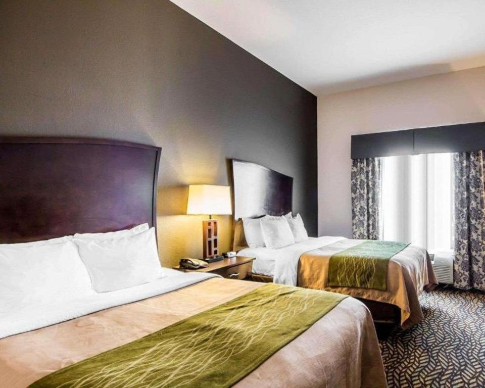 Comfort Inn & Suites Alva Bagian luar foto